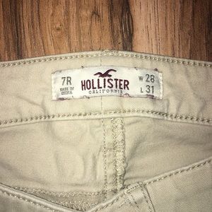 Hollister khaki skinny jeans 28 waist 31 length